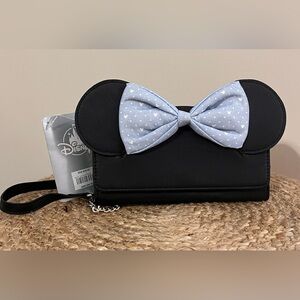 NWT! Disney Minnie Mouse Crossbody Wallet Bag
